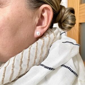 Perfect pearl ✨fashionable glorious PEARL earrings w cottage/granny vibe ✨